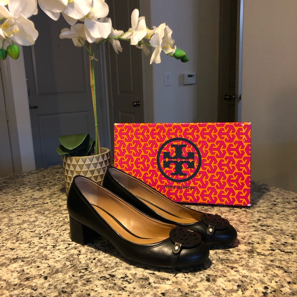 TORY BURCH, Gabriel pumps LIKE NEW ~ Authentic